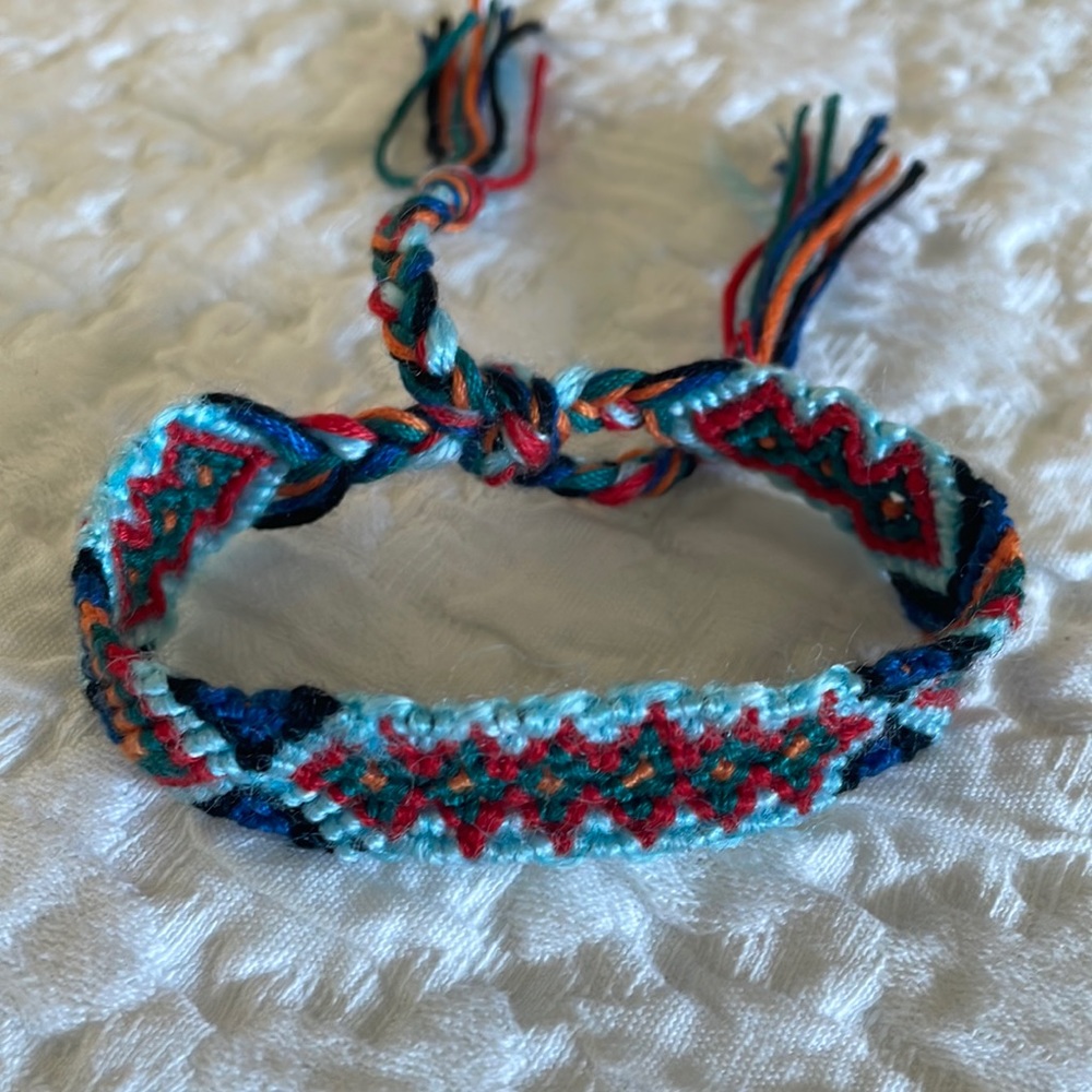 Peruvian Cotton hand made bracelet. Different colors.